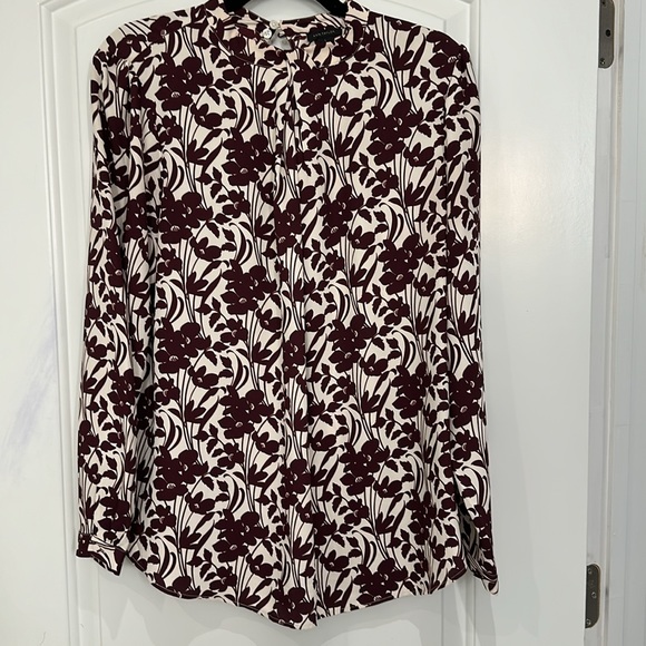 Ann Taylor blouse, Size Large - Picture 2 of 6